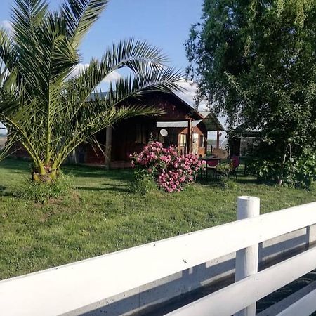 Cabanas Los Castanos ロサンゼルス エクステリア 写真